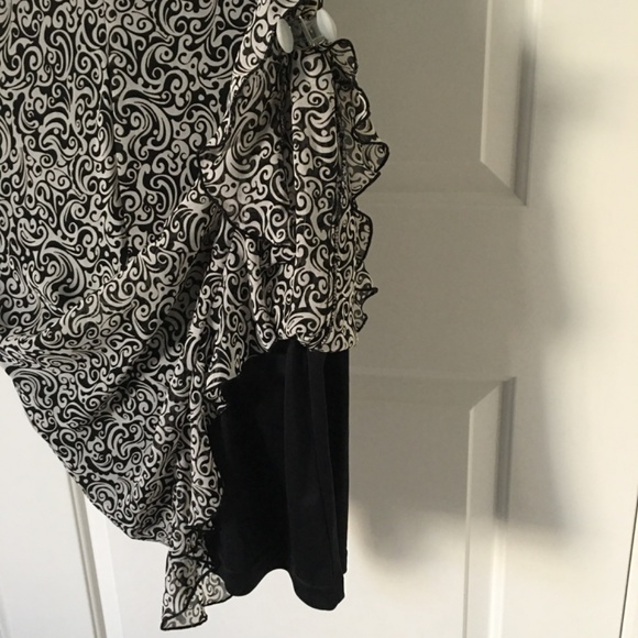 Windsor Ladies/Juniors Elegant Black-White Dress. Size 7 - Picture 6 of 7